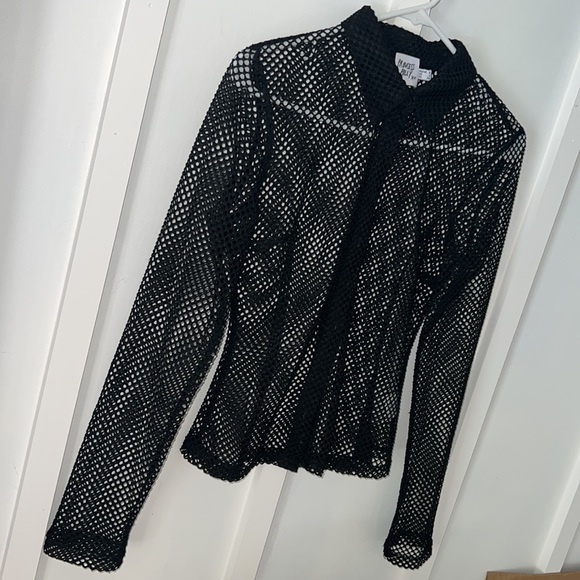 Princess Polly black net button up shirt. NWOT. Size US 4. Perfect condition. - Picture 9 of 13
